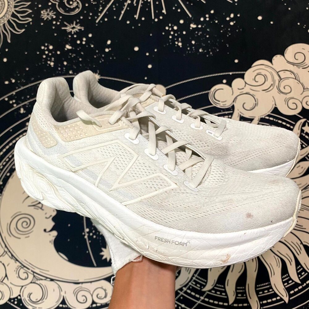 New Balance Women's White Athletic Fresh Foam Running Shoes